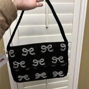 HOLIDAY BEADED BOW BAG